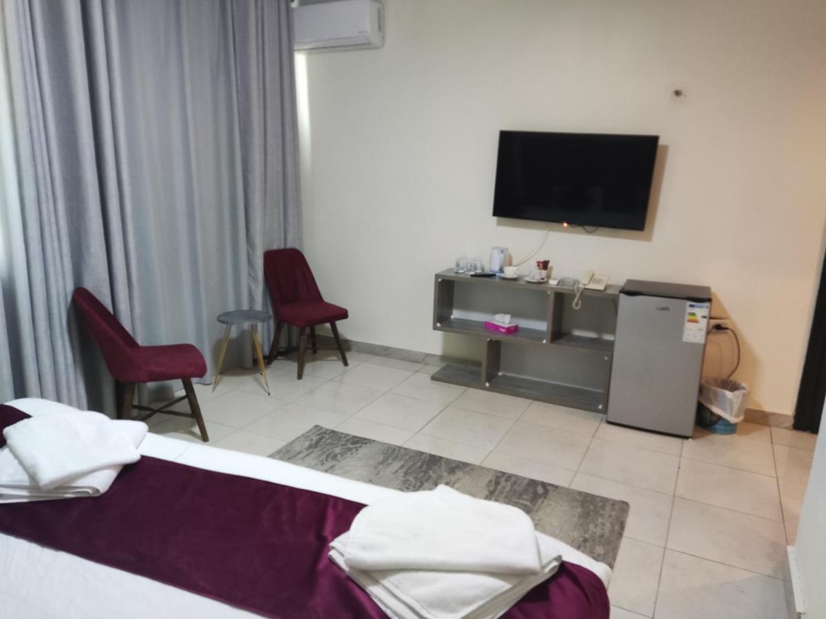Golden Plaza Hotel Ammán Kültér fotó