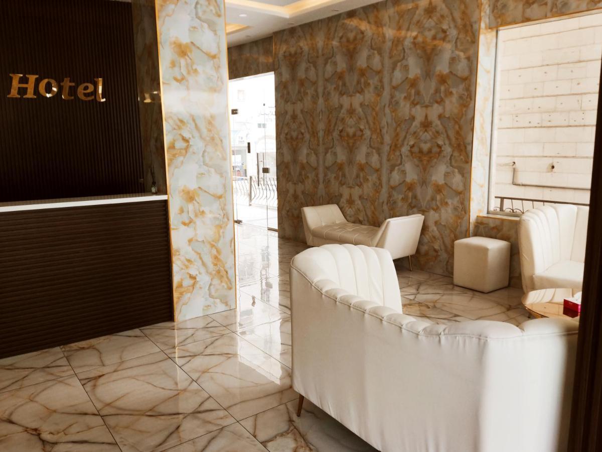 Golden Plaza Hotel Ammán Kültér fotó
