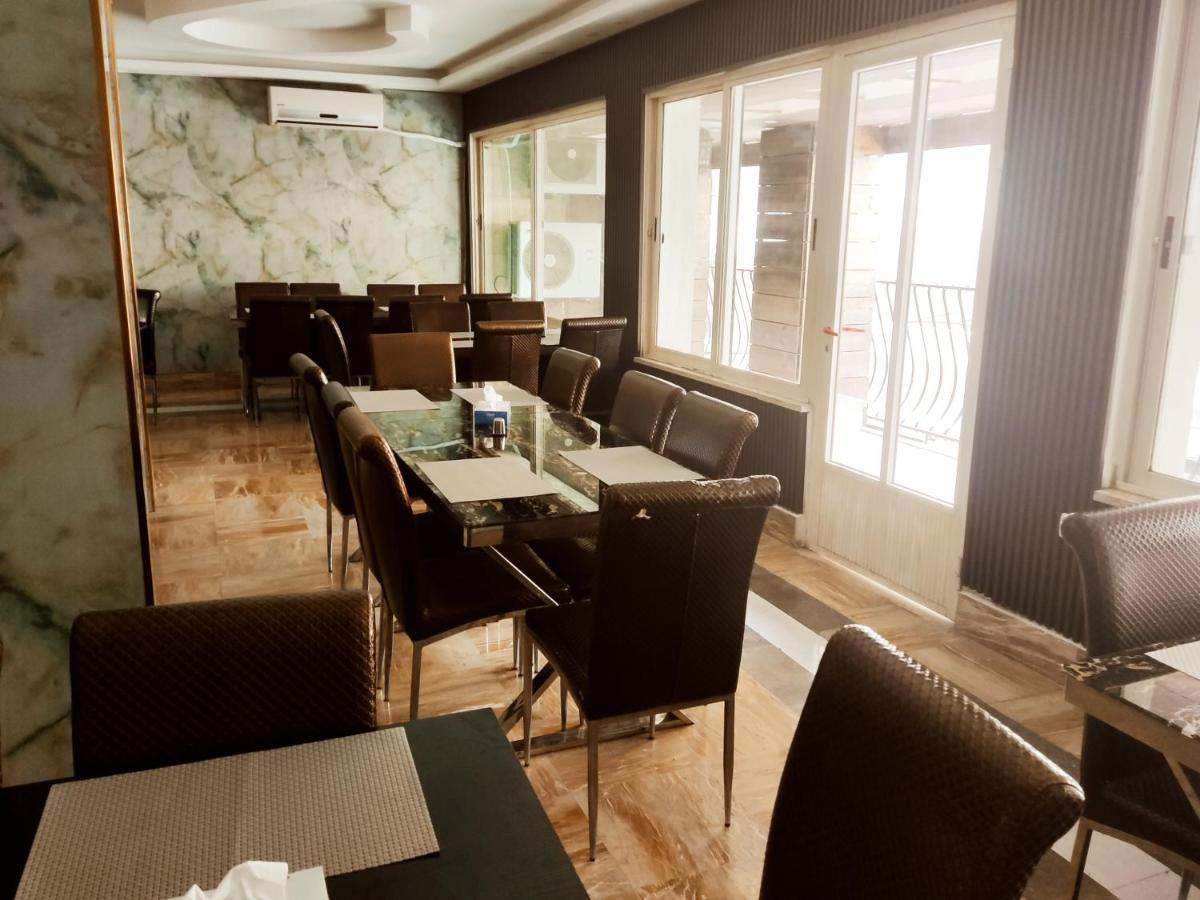 Golden Plaza Hotel Ammán Kültér fotó