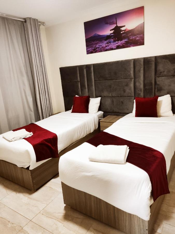 Golden Plaza Hotel Ammán Kültér fotó