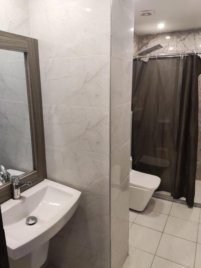 Golden Plaza Hotel Ammán Kültér fotó